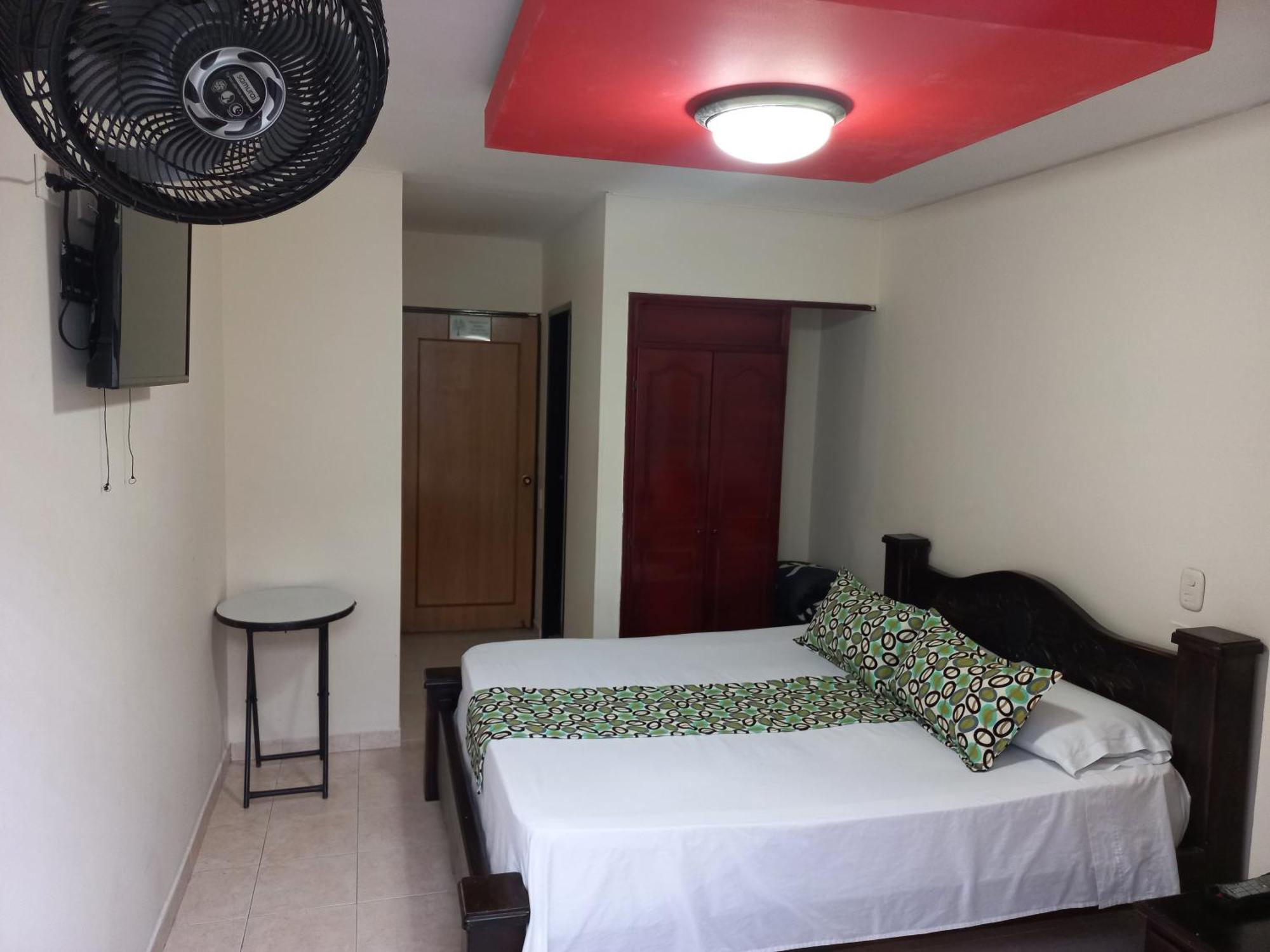 Hotel Los Tunjos Pereira Exteriör bild