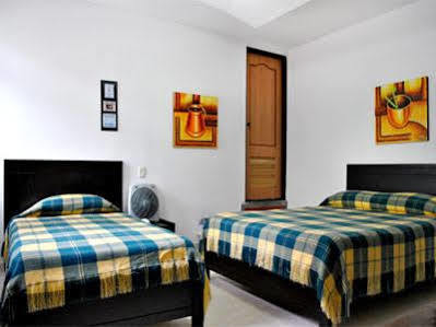 Hotel Los Tunjos Pereira Exteriör bild
